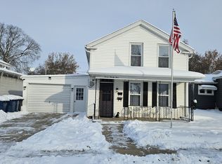 724 E Main St, Morris, IL 60450