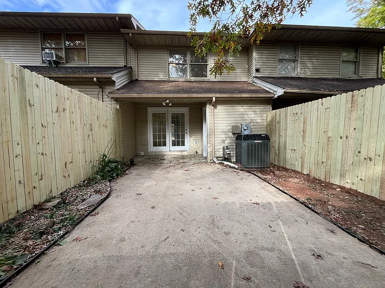 255 Farrell Ln — Photo 27