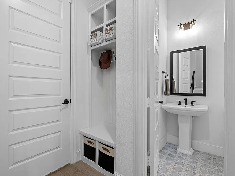 2541 Forestbrook Dr #1 — Photo 24