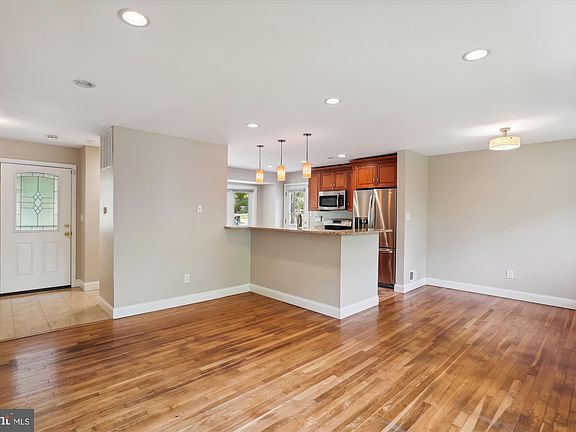 4th image of 11226 Woodson Ave