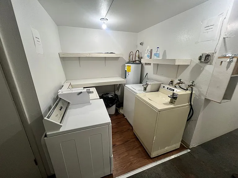 1104 West 7th Avenue Apartments — Photo 24