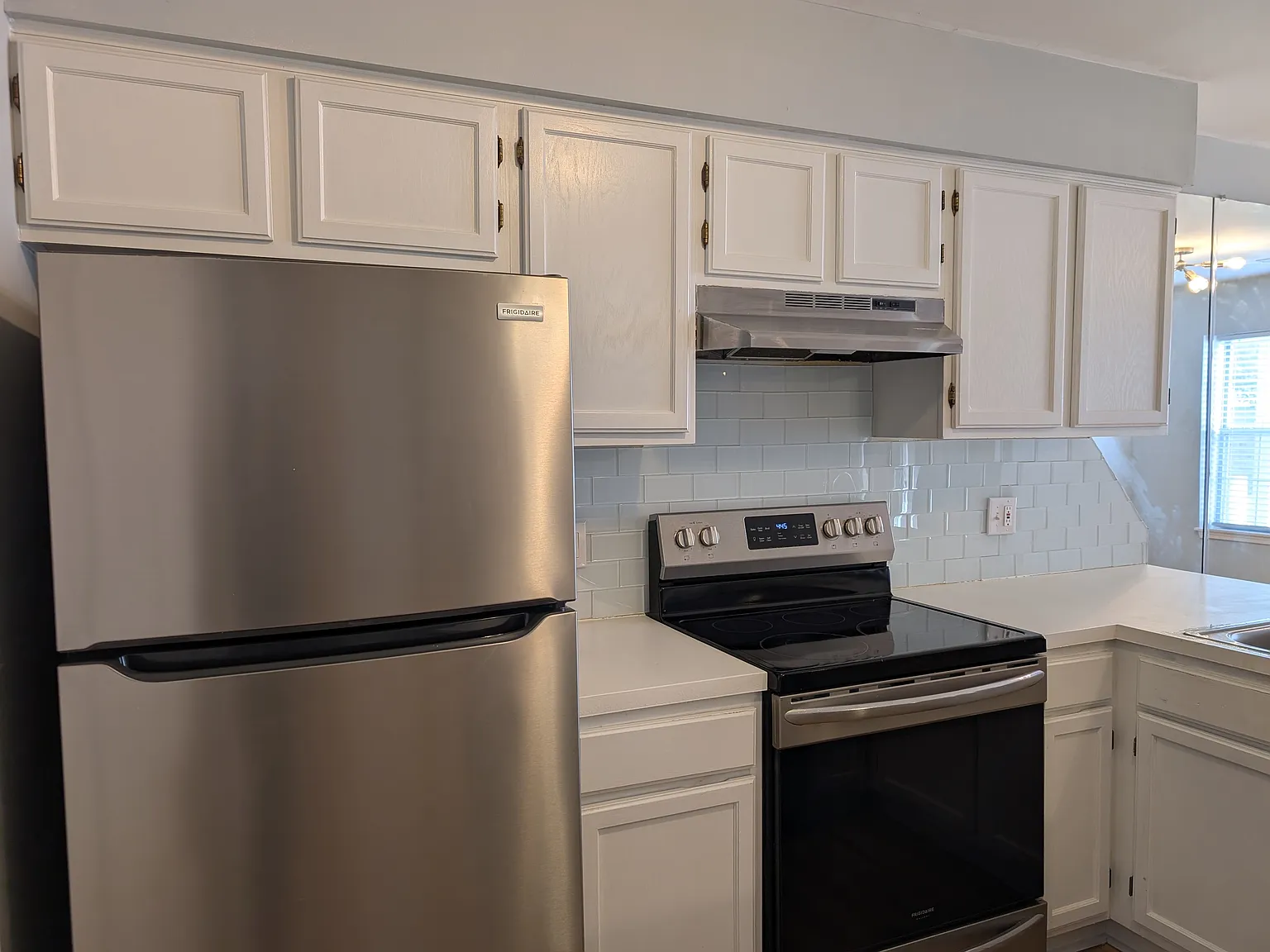 2 bed, 1233 sqft, $1,300 — Photo 3