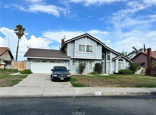 561 N Larch Ave, Rialto, CA 92376