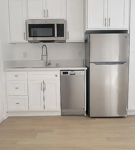 1822 N New Hampshire Ave — Photo 2
