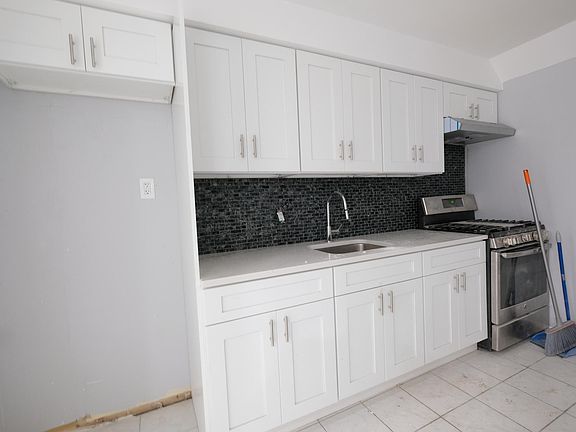 2nd image of 1849 E 13th St Floor 1