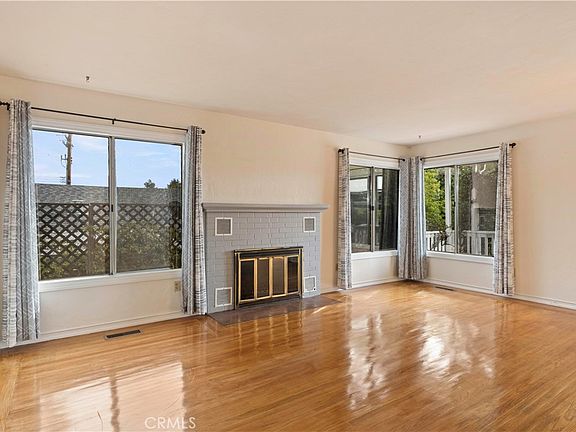 5th image of 360 3rd St