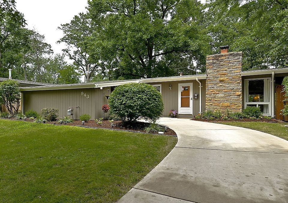 Welcome to 943 Coffey Dr. This adorable home is loaded with many updates.
