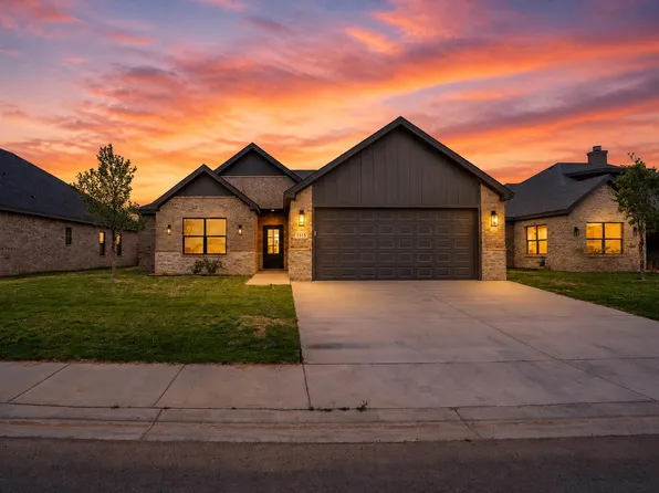1115 N 6th St, Wolfforth, TX 79382