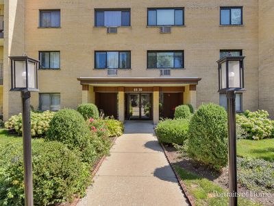 6630 S Brainard Ave APT 203, Countryside, IL, 60525