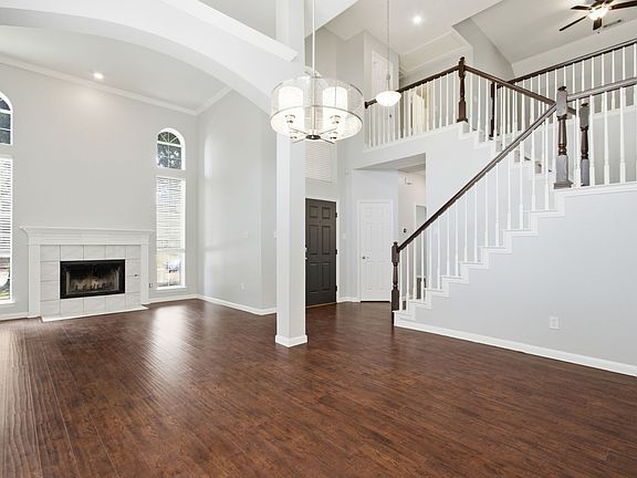 3rd image of 3117 Irvine Dr