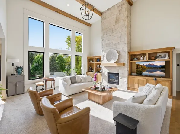 1108 NW Cypress Ave, Ankeny, IA 50023