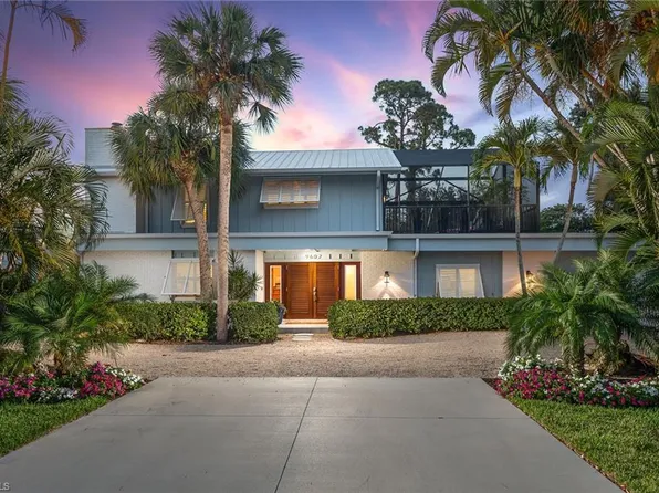 9602 Vanderbilt DR, NAPLES, FL 34108