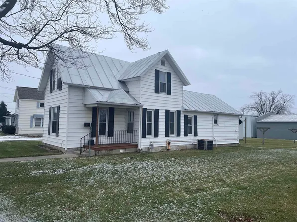 402 E Oak St, Angola, IN 46703