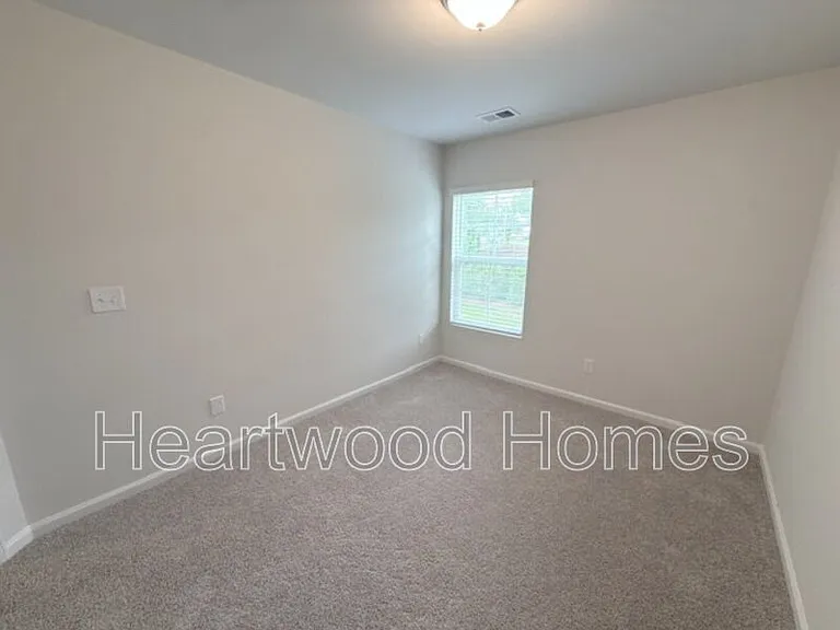 807 Coburg Ln — Photo 20