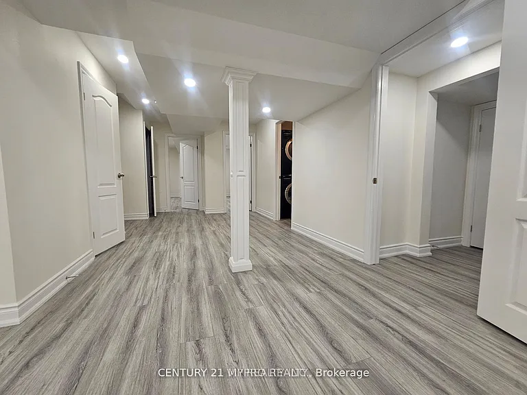 25 Kentley St #BASEMENT — Photo 4