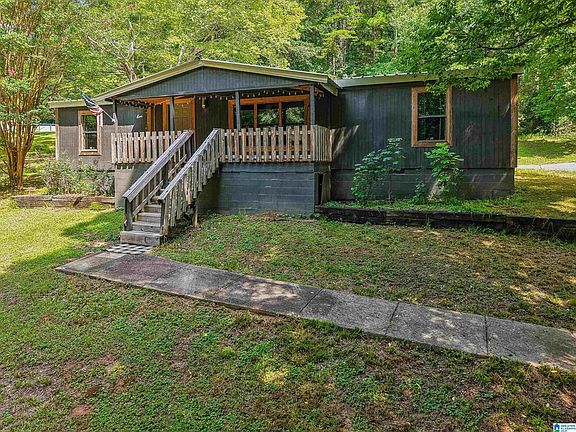 3rd image of 106 Hillsedge Rd S