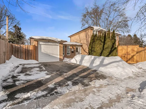 126 Slan Ave, Toronto, ON M1G 3B9