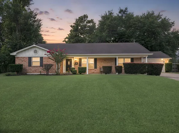 1255 Sandwood Ln, Beaumont, TX 77706