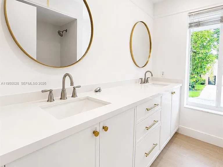 13005 Zambrana St — Photo 15