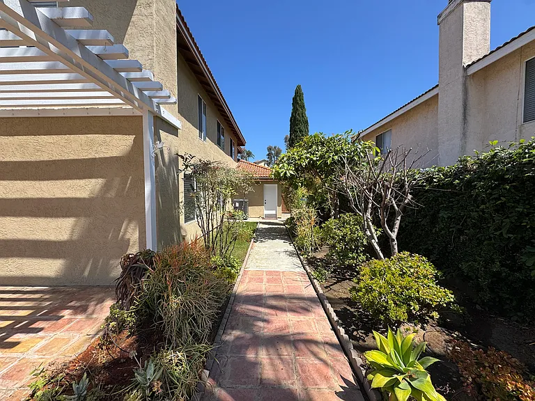 3369 Tournament Dr — Photo 34