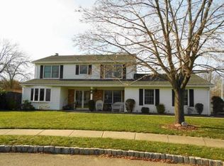 7 Anthonys Ct, Hazlet, NJ 07730