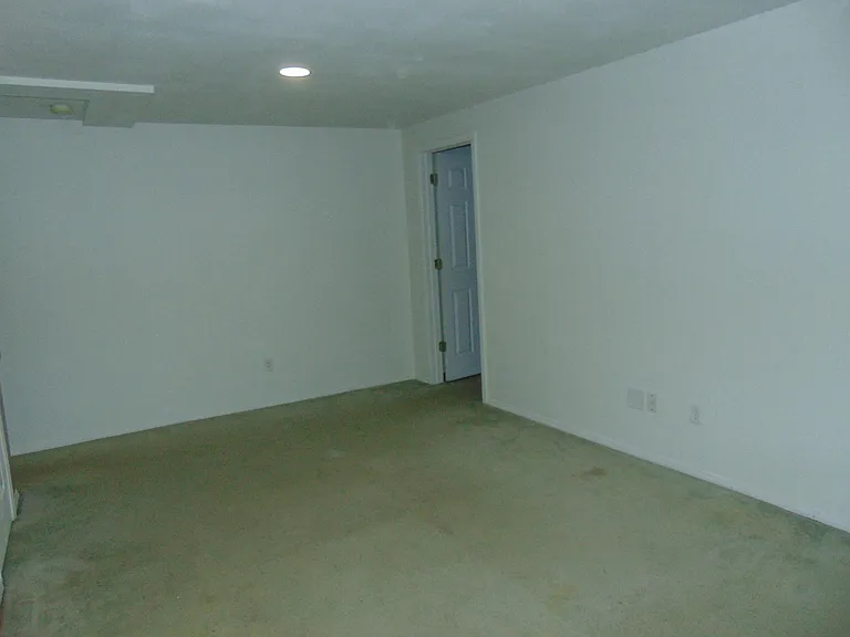 1637 Westbridge Dr #B3 — Photo 11