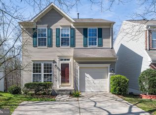 8322 Lyndhurst St, Laurel, MD 20724