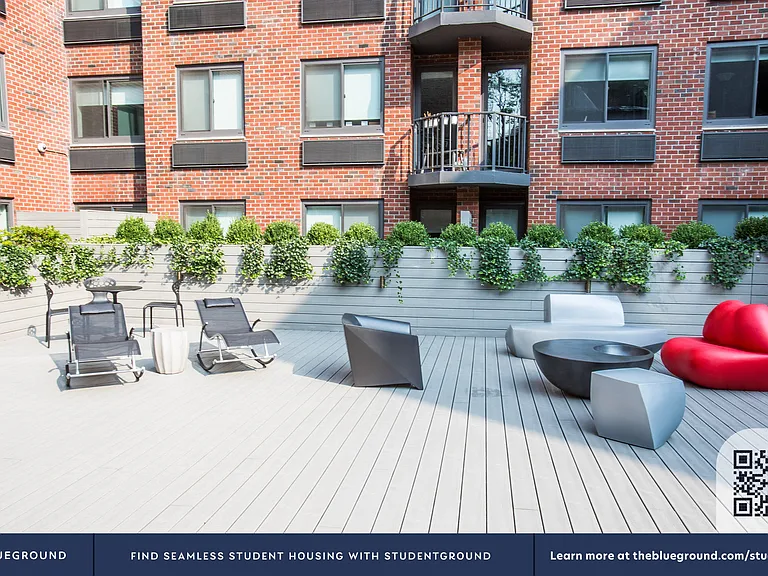 101 W 15th St #625 — Photo 24