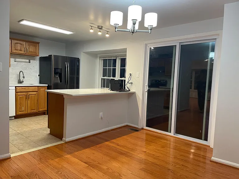 10513 Smithy Ct — Photo 9