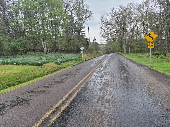 4th image of 234 Meeker Outlet Rd