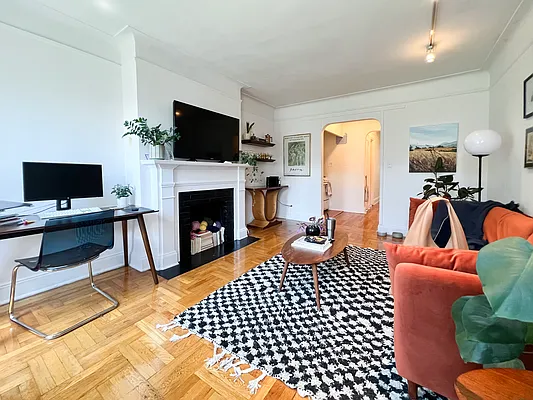 Rented by Kahen Properties | media 12