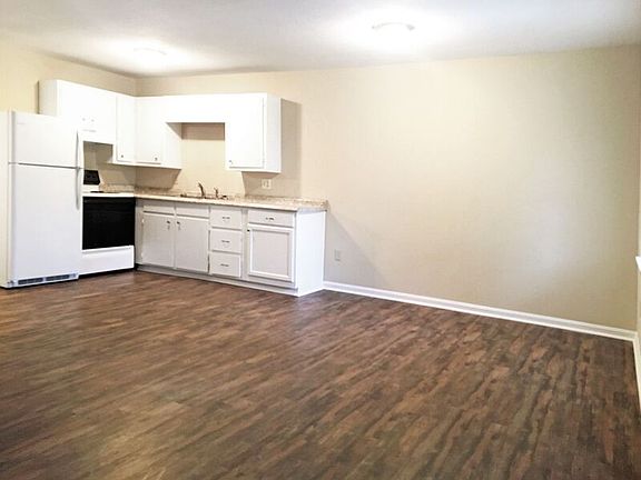 5th image of 107 39th St E APT 9