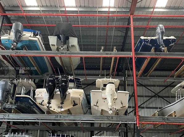 12411 Overseas Hwy, Marathon, FL 33050