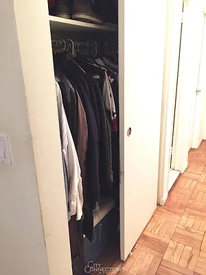 Rented by City Connections Realty | media 32