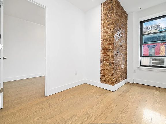 3rd image of 81 Orchard St APT 26