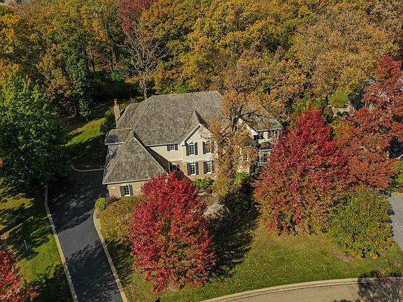 2nd image of 410 Old Mill Cir