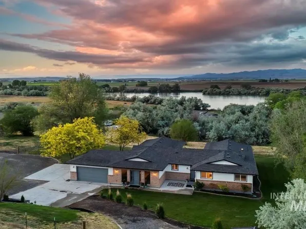 23747 Viking Ln, Wilder, ID 83676