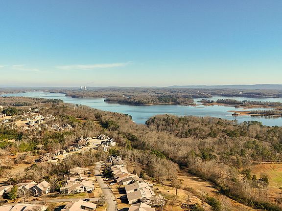 3rd image of 5914 Rainbow Springs Dr
