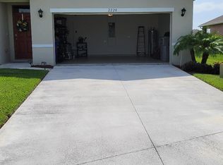 2220 Garfield Dr SW, Vero Beach, FL 32968