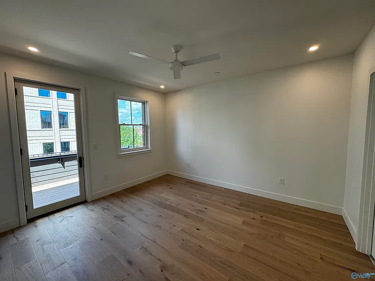 230 Washington St — Photo 30