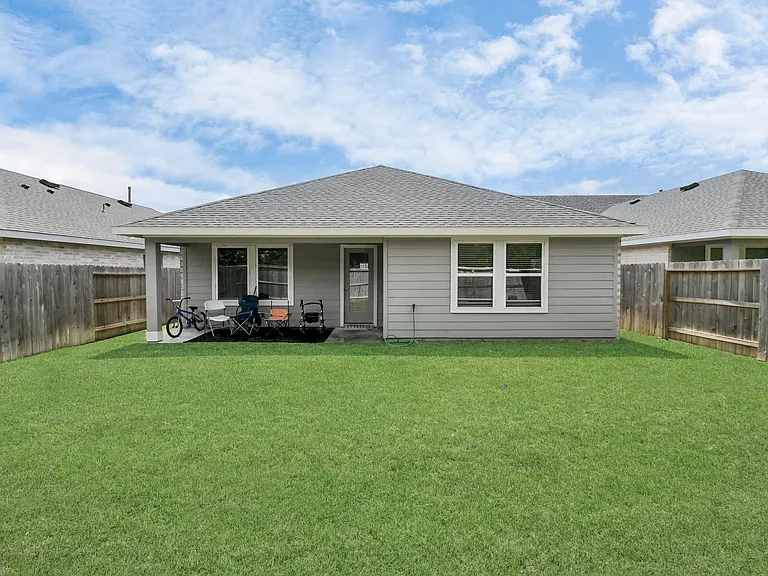 1674 Westway Dr — Photo 11