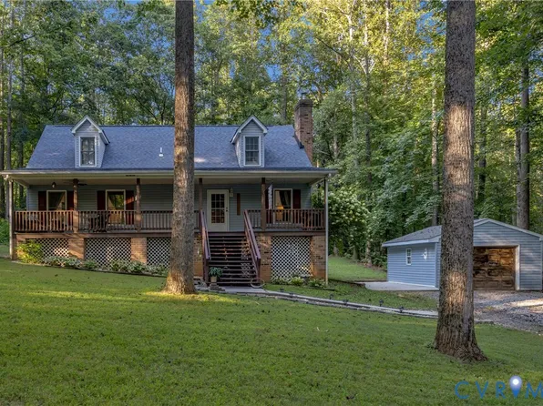 4752 Fleming Rd, Louisa, VA 23093