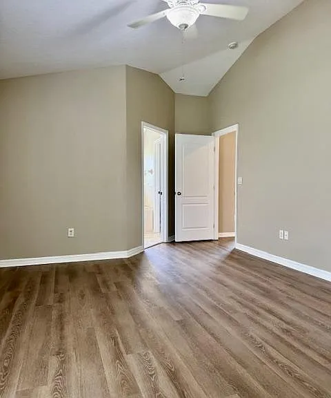 4035 Langdrum Dr — Photo 9