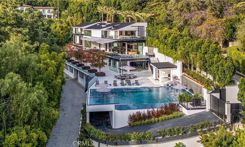 1st image of 677 Nimes Rd