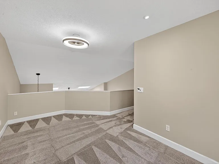 205 Club Villa Dr W — Photo 23