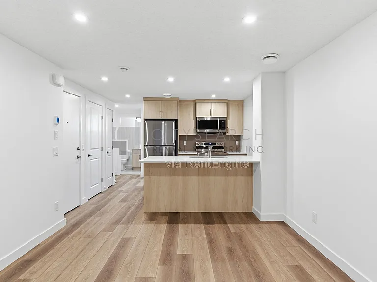 181 Setonstone Grn SE #B — Photo 5