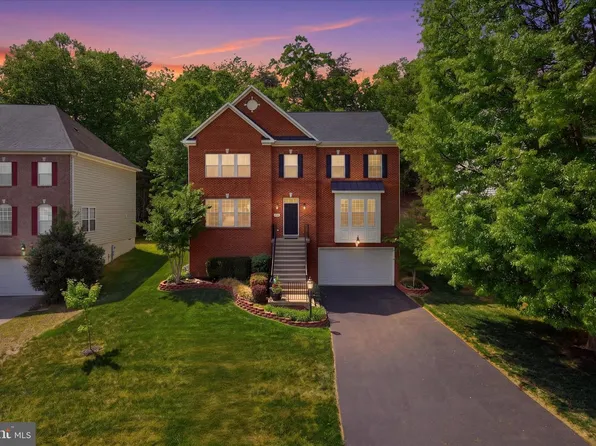 4218 Talon Dr, Dumfries, VA 22025