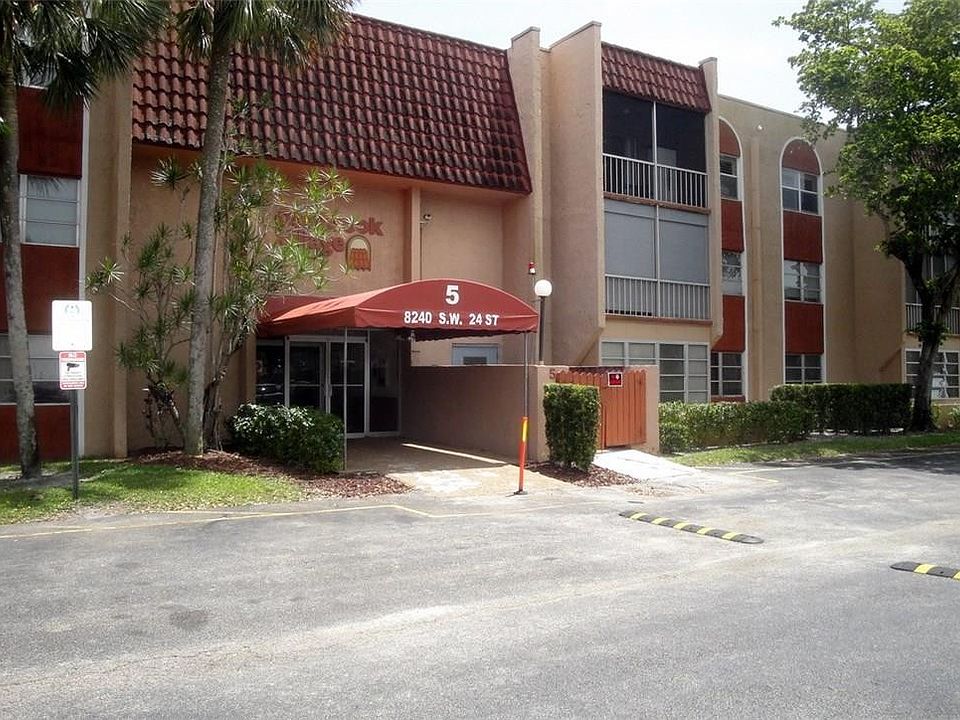1st image of 8240 SW 24th Street #106