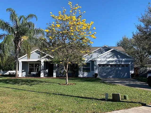 4 bed, 2134 sqft, $3,200 — Photo 1