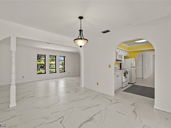 3rd image of 1011 El Mar Ave